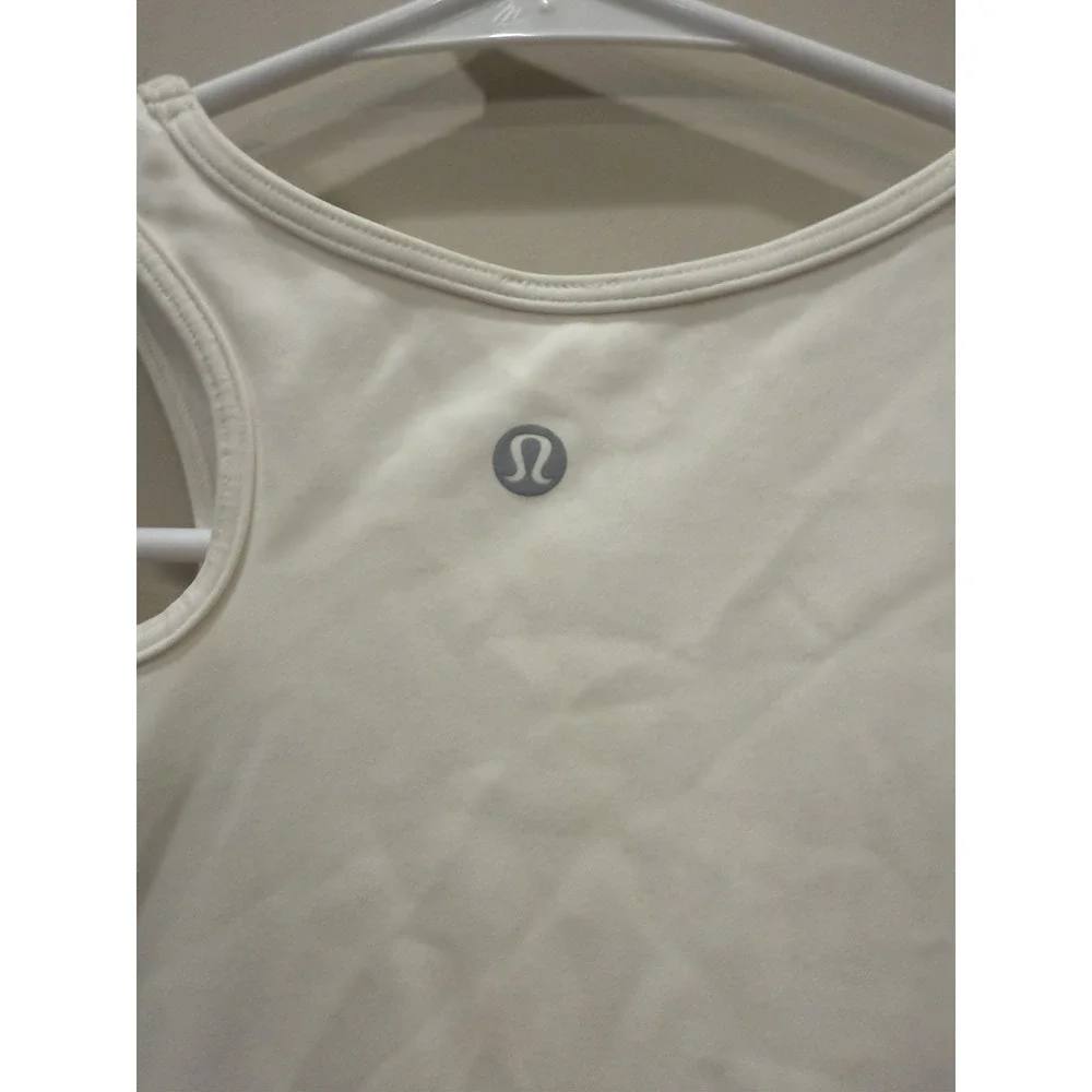 Lululemon Mastered Motion Cropped Tank White Womens Size 6